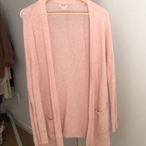 Pink cardigan !